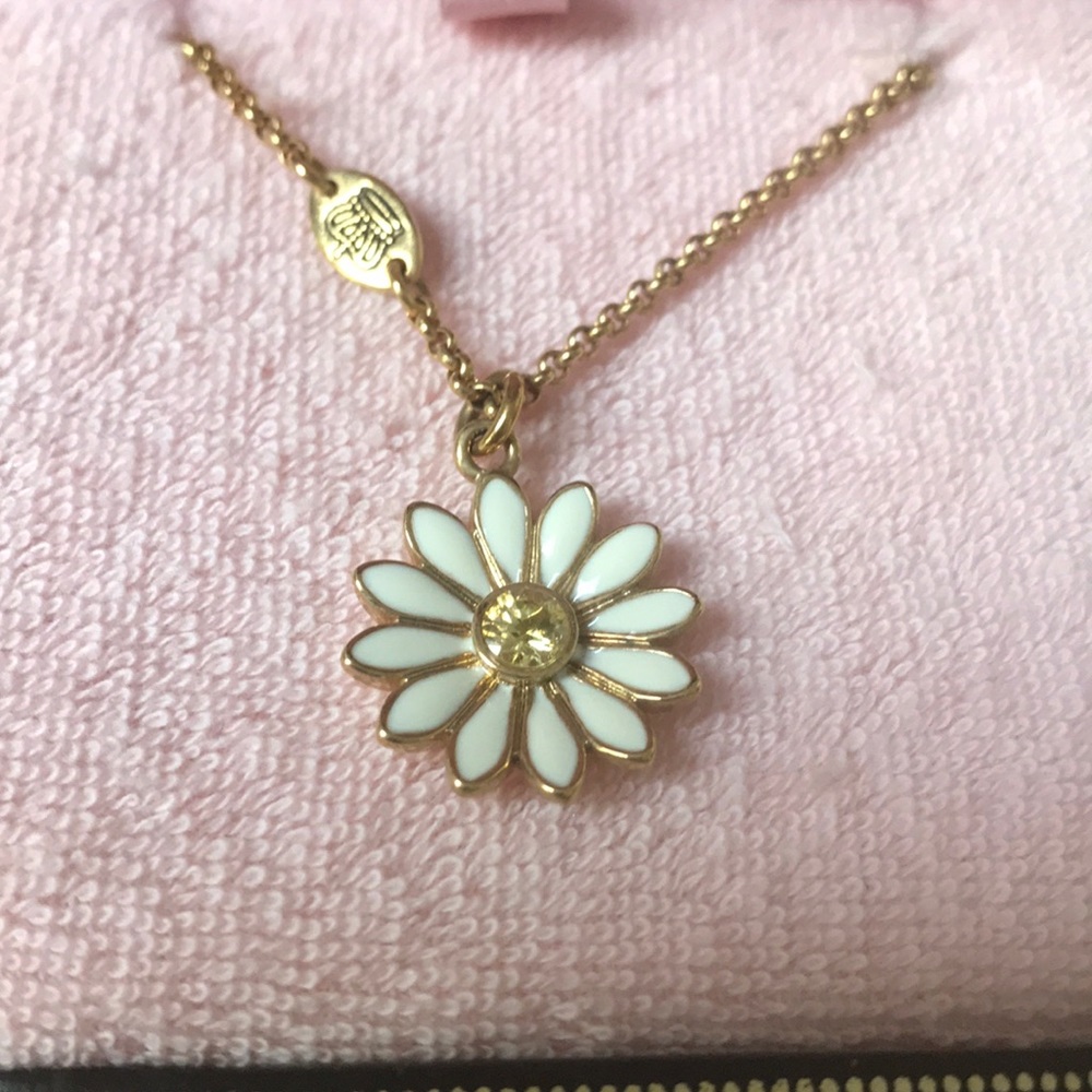 Juicy couture necklace